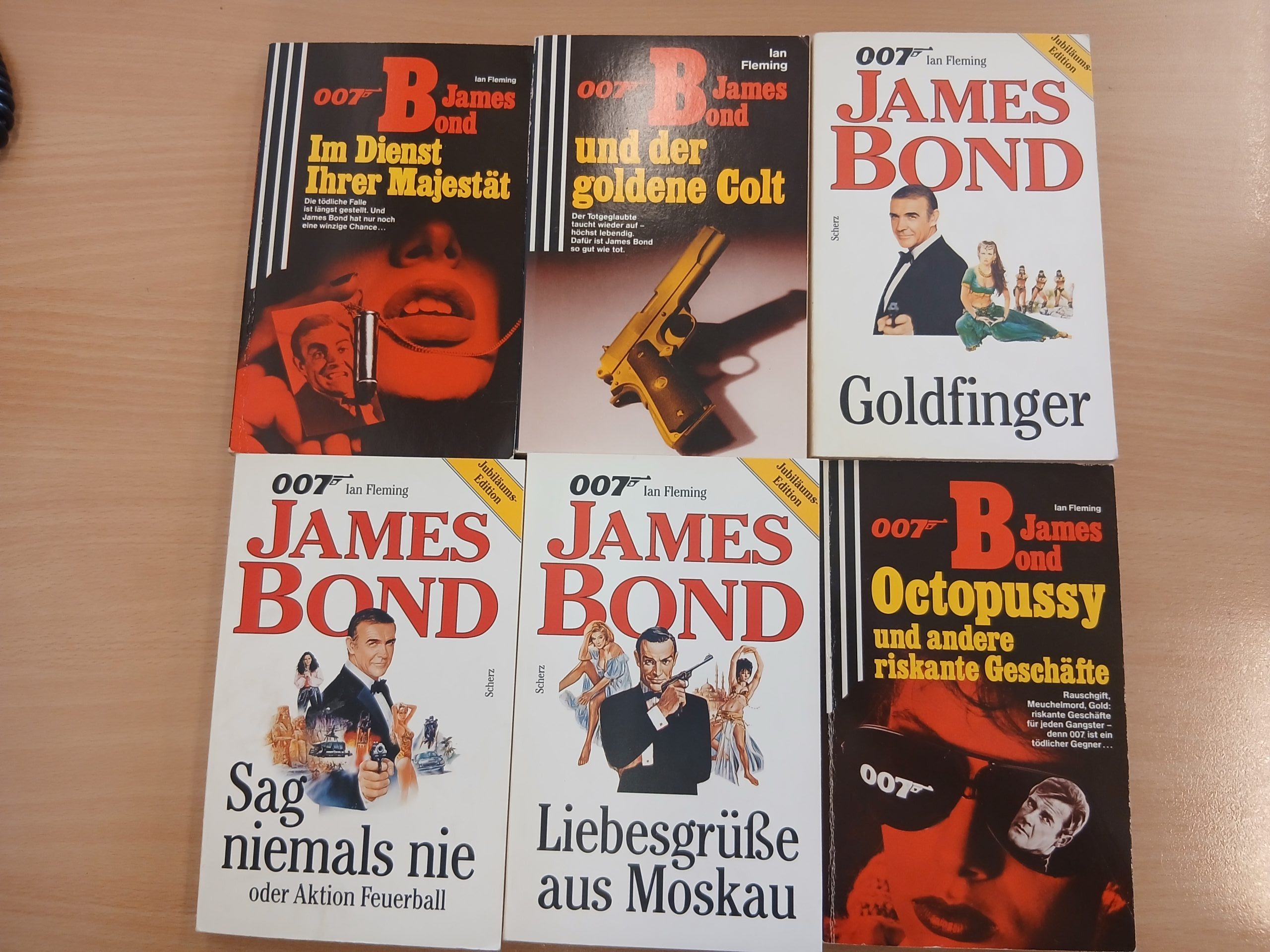 Kleines James Bond 007-Buchpaket (6 x TB)